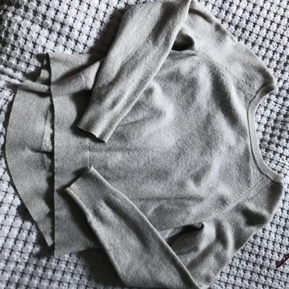 Cashmere sweater